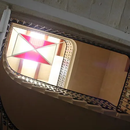 Forty Three #3 * Victoria