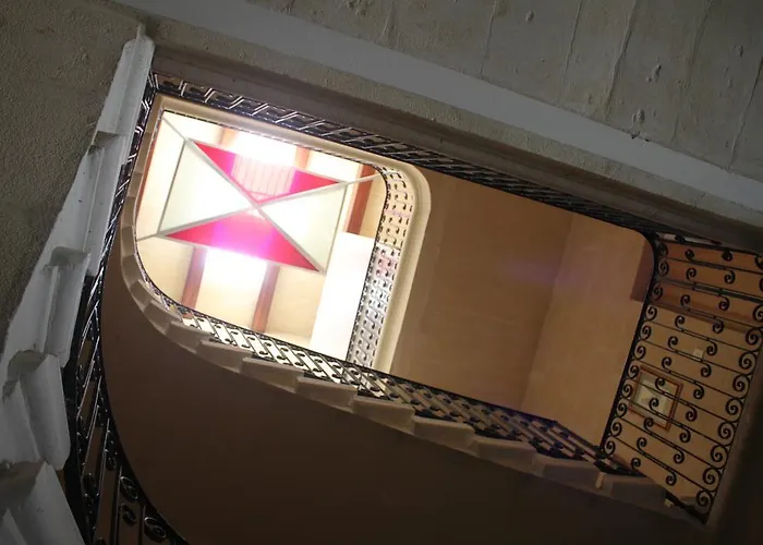 Forty Three #3 * Victoria